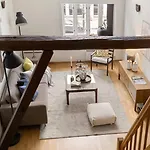 Charming Loft, High Ceiling !modern & Central, Free Private Parking 7 Min Walking ! Apartament Trondheim