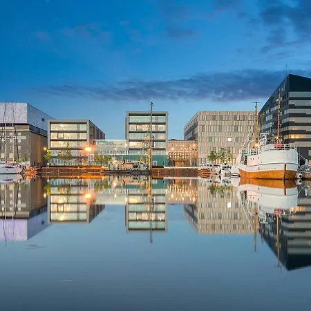 Charming Loft, High Ceiling !modern & Central, Free Private Parking 7 Min Walking ! Trondheim