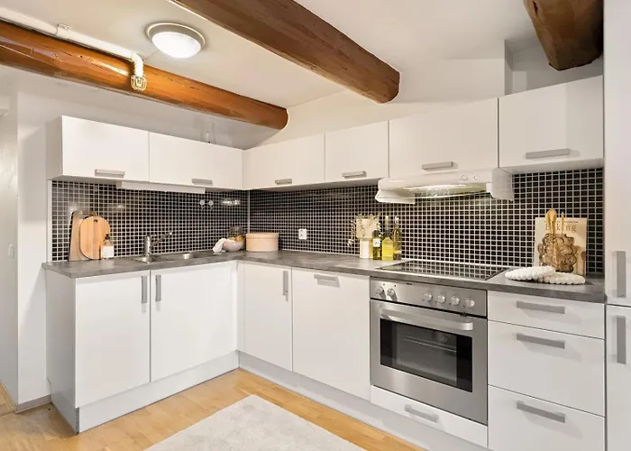 Charming Loft, High Ceiling !modern & Central, Free Private Parking 7 Min Walking ! Trondheim