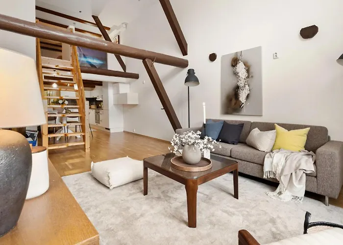 Charming Loft, High Ceiling !modern & Central, Free Private Parking 7 Min Walking ! Trondheim