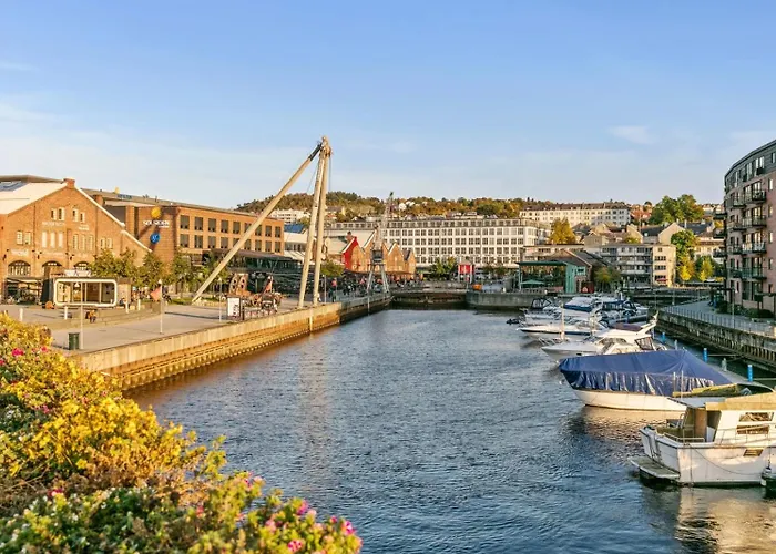 Charming Loft, High Ceiling !modern & Central, Free Private Parking 7 Min Walking ! Apartmán Trondheim