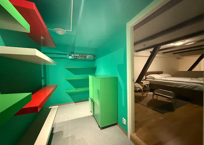 Charming Loft, High Ceiling !modern & Central, Free Private Parking 7 Min Walking ! Trondheim